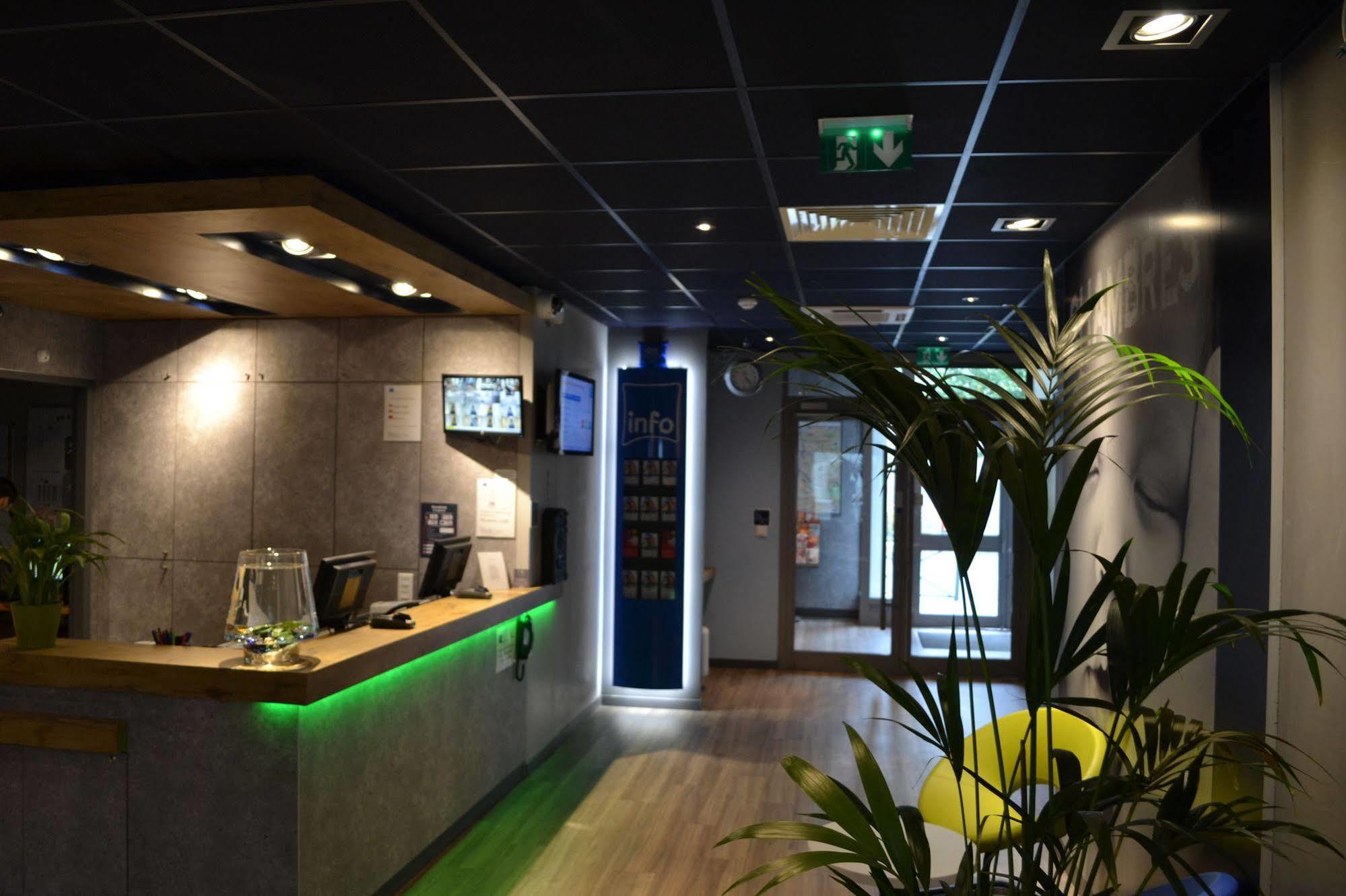 ibis budget Paris Porte de Vanves Hotel Eksteriør billede